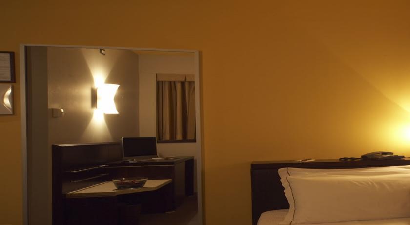 Hotel Montini Linate Airport بيستياره بوروميو المظهر الخارجي الصورة