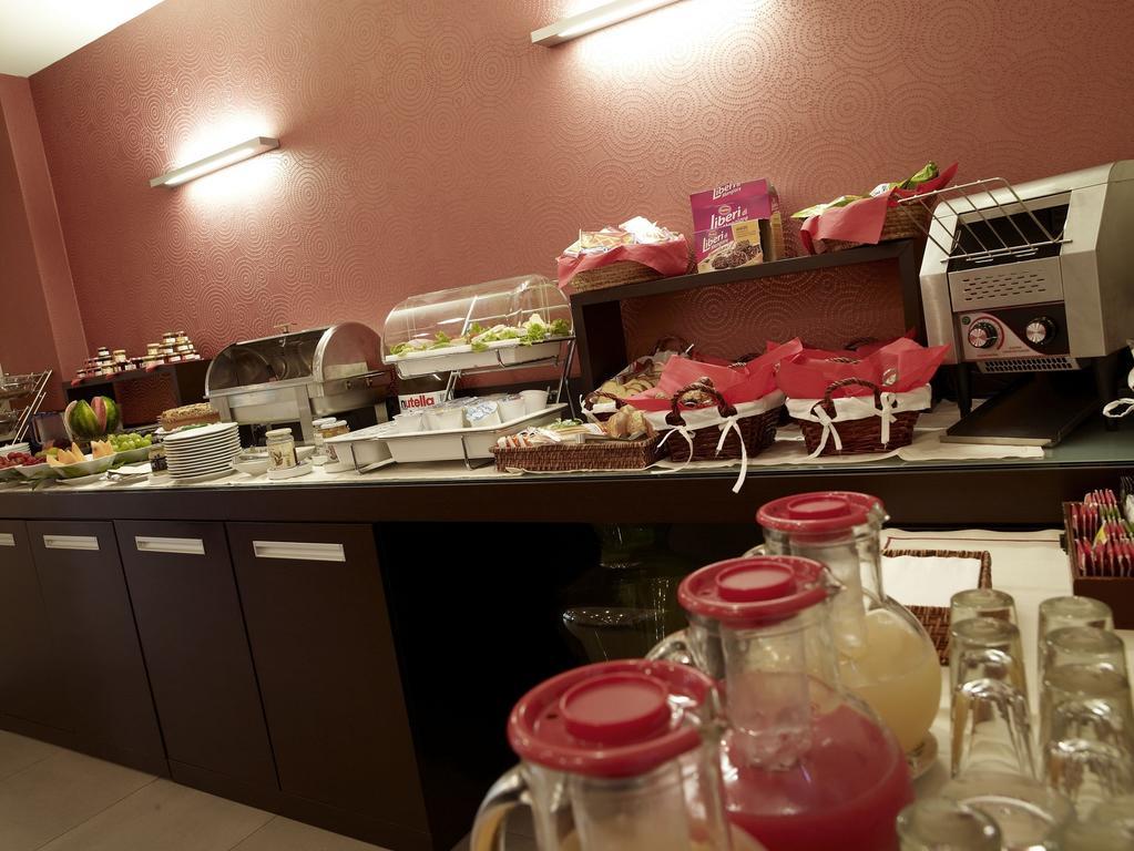 Hotel Montini Linate Airport بيستياره بوروميو المظهر الخارجي الصورة